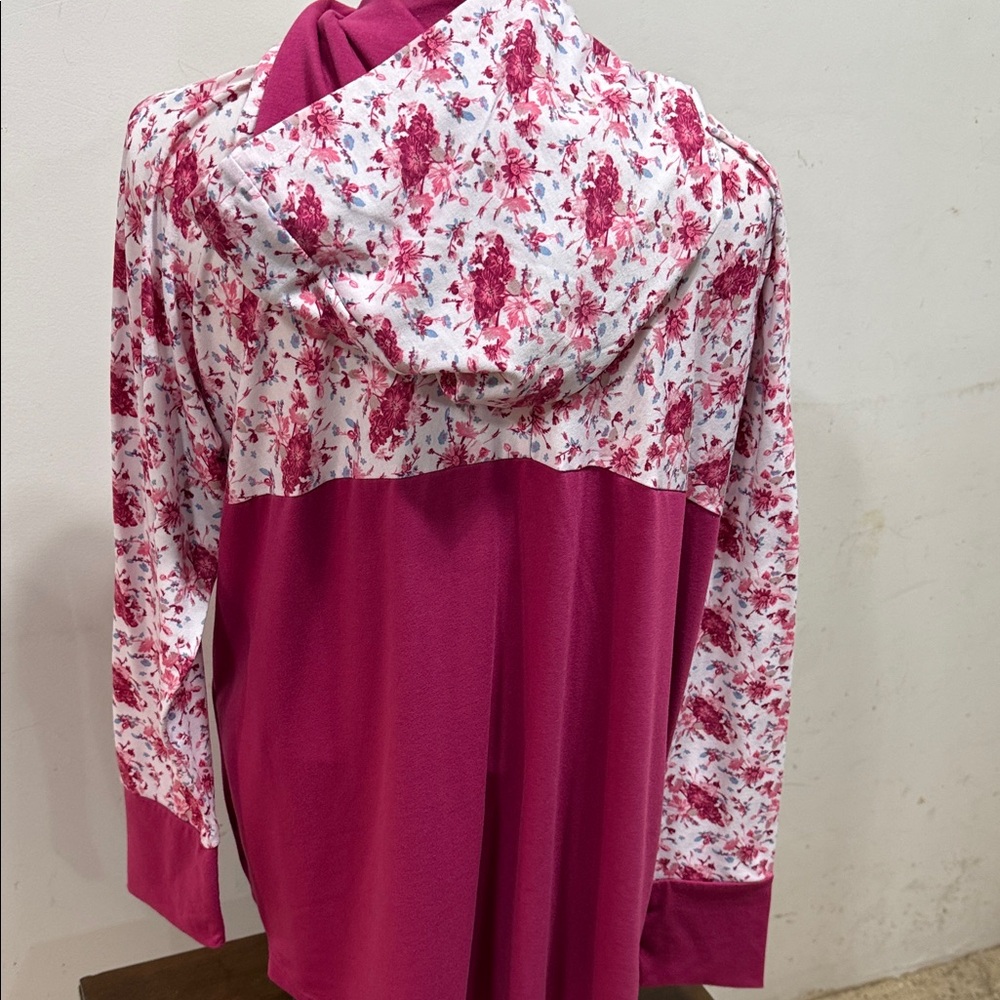LuLaRoe Floral Pink Hoodie with Heart Design - Picture 5 of 7